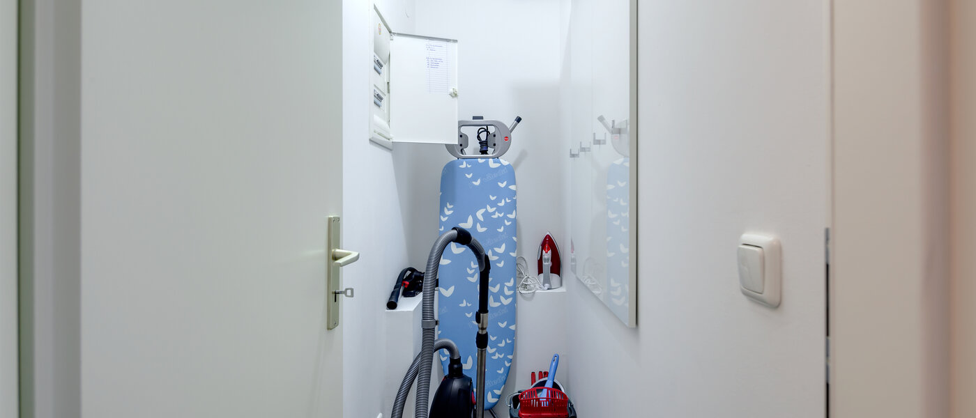 apartment München Obersendling 01 storage room 10120