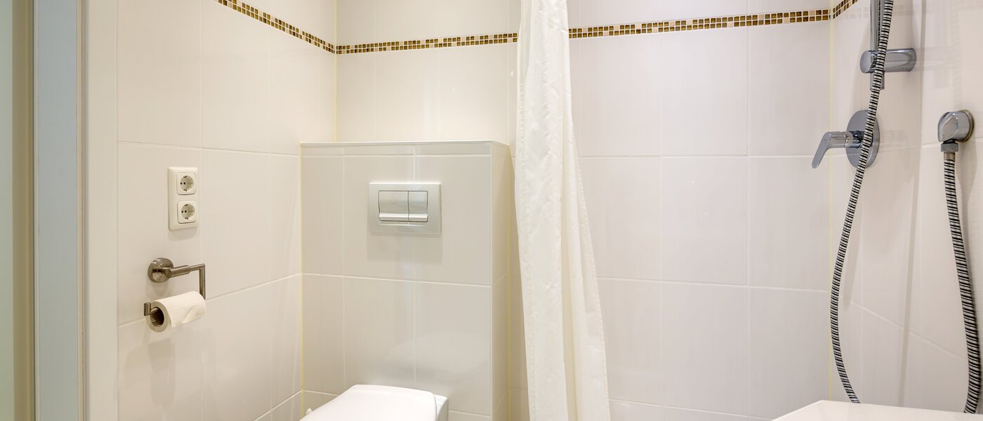 apartment München Haidhausen 02 bathroom 10123