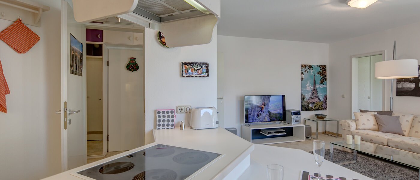 apartment München Neuhausen 04 kitchen 10124