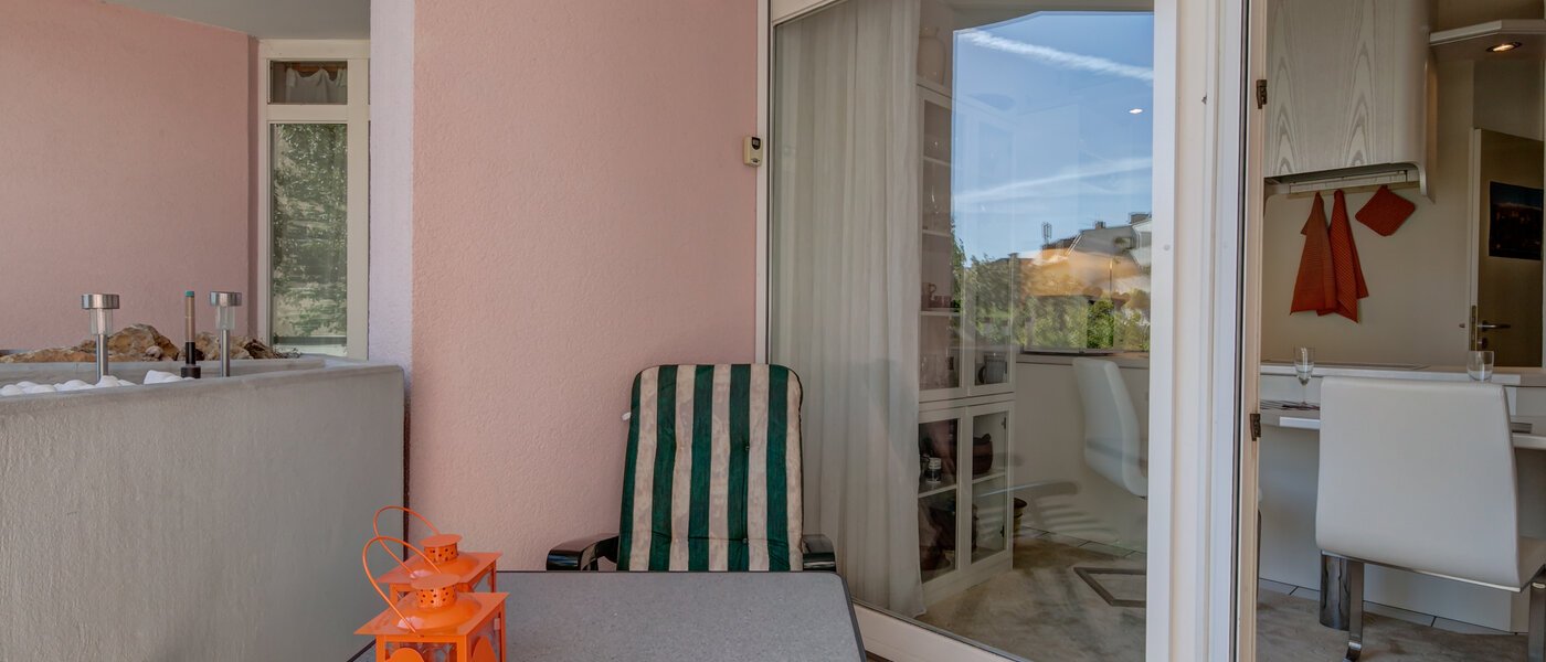 apartment München Neuhausen 03 balcony 10124