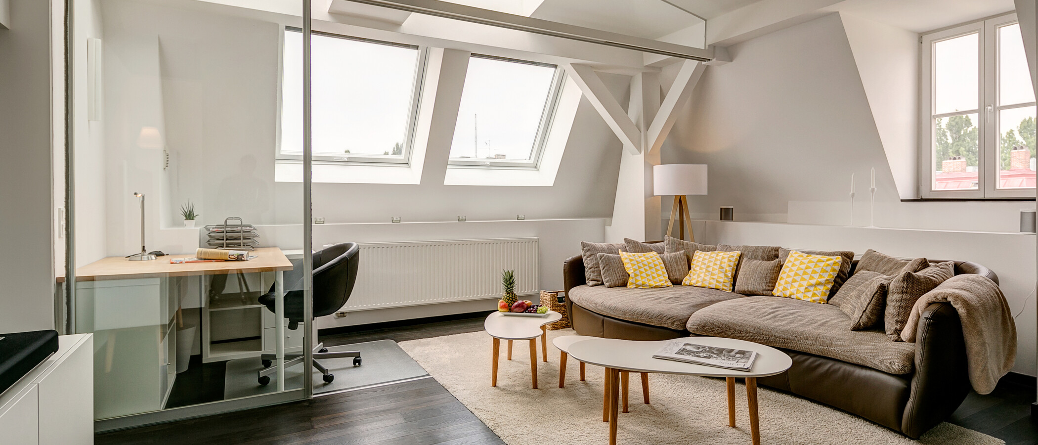 attic apartment München Schlachthofviertel 01 living room 10128