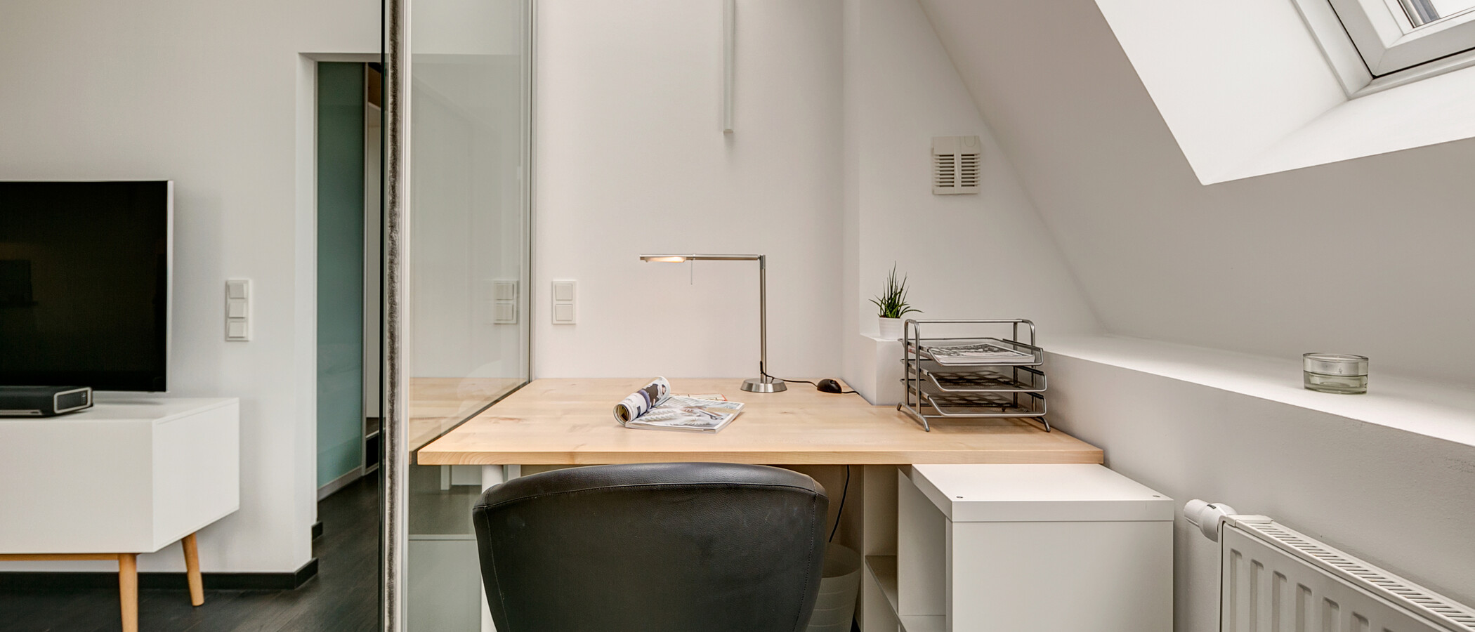 attic apartment München Schlachthofviertel 01 office area 10128