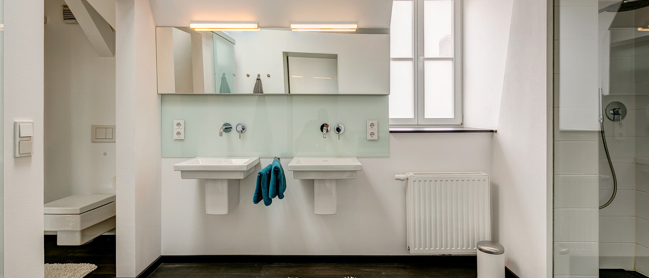 attic apartment München Schlachthofviertel 01 bathroom 10128