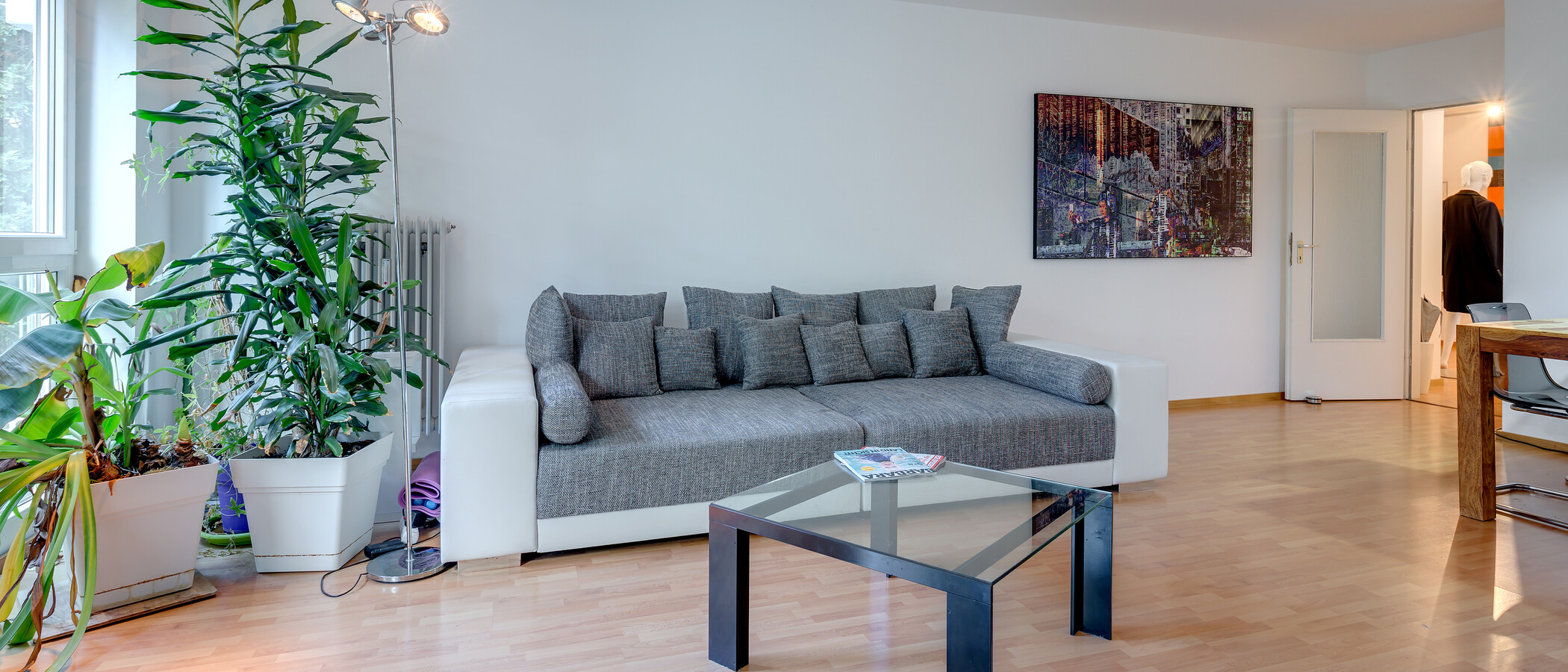 apartment München Schwabing-West 03 living room 10148
