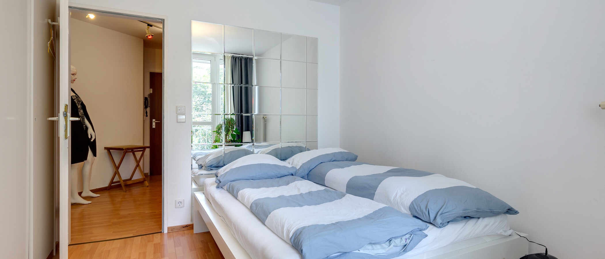 apartment München Schwabing-West 01 sleeping area 10148