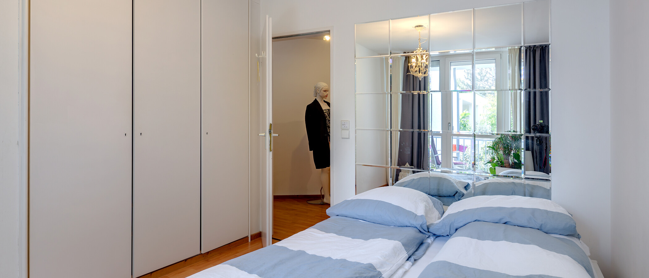 apartment München Schwabing-West 03 sleeping area 10148