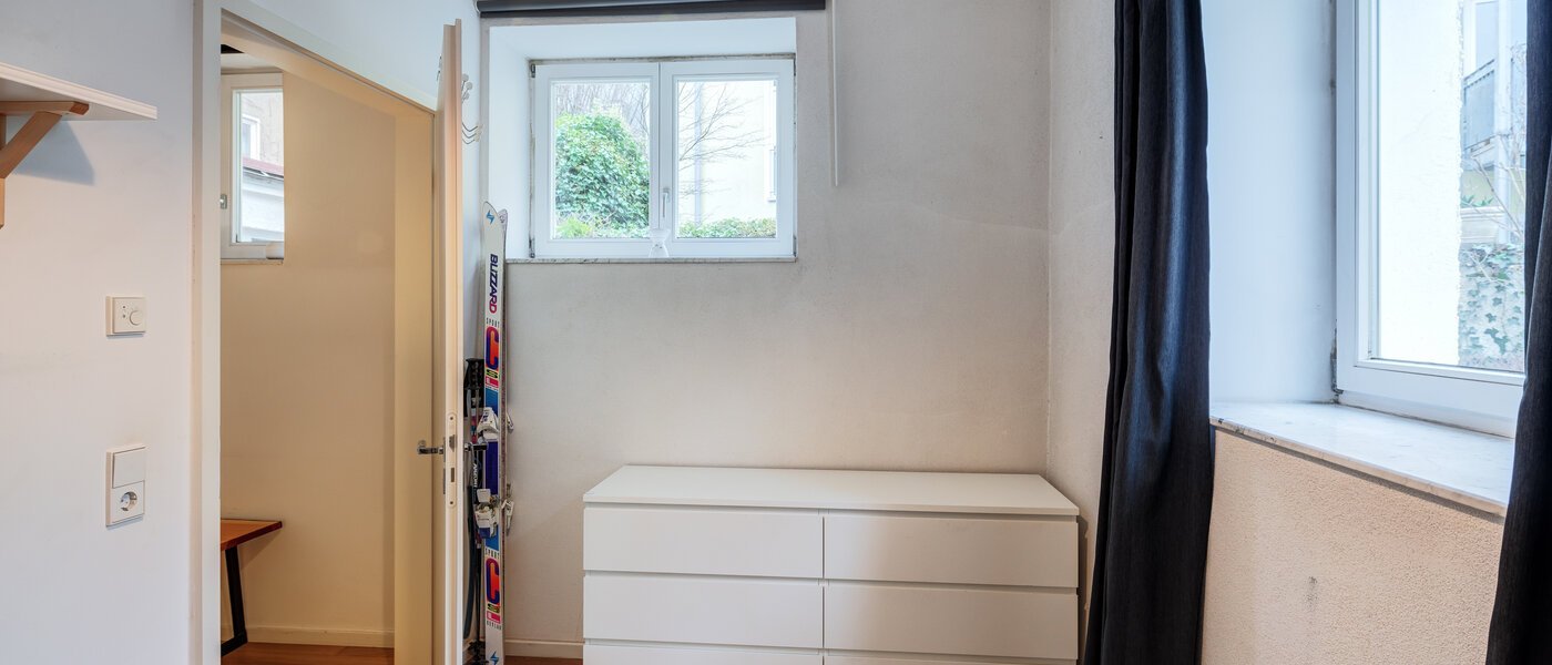 apartment München Schlachthofviertel 02 dressing room 10154