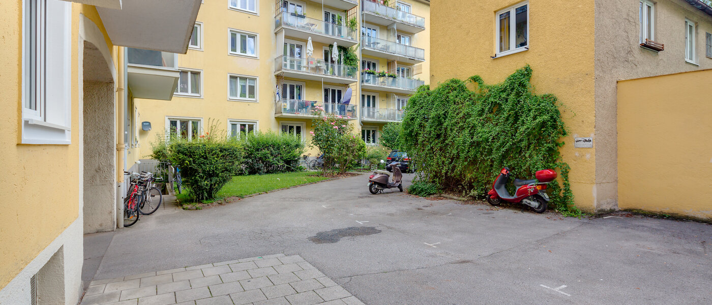 apartment München Maxvorstadt - Universitätsviertel 01 inner courtyard  10155