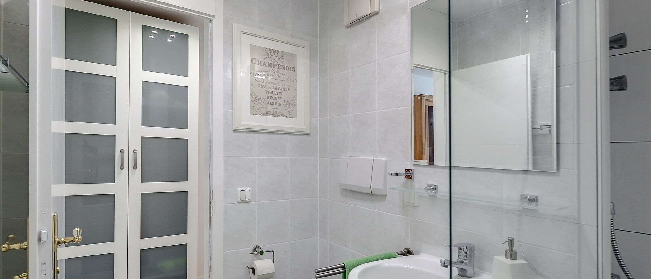 apartment München Milbertshofen 01 bathroom 10158