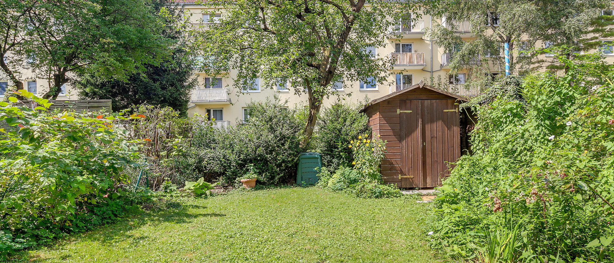 apartment München Milbertshofen 01 garden 10158