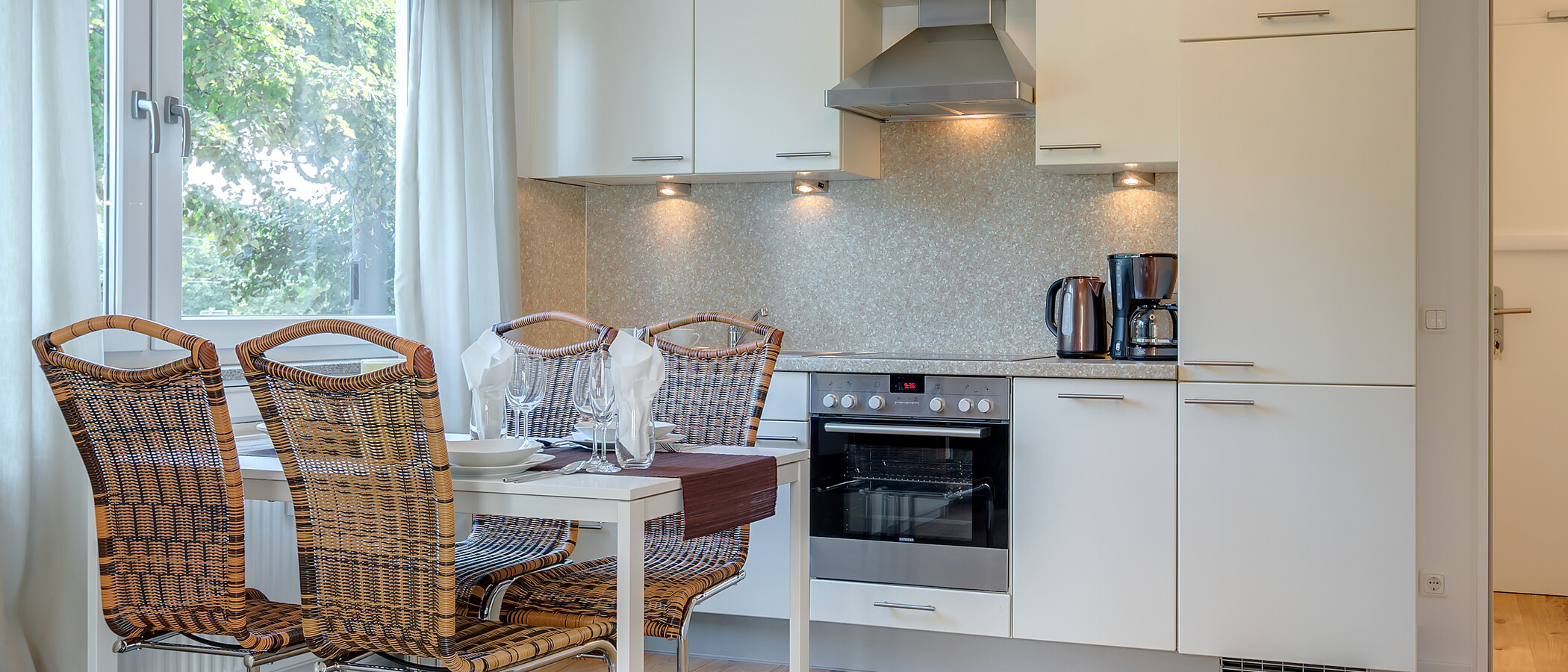 apartment München Neuhausen 01 kitchen 10160