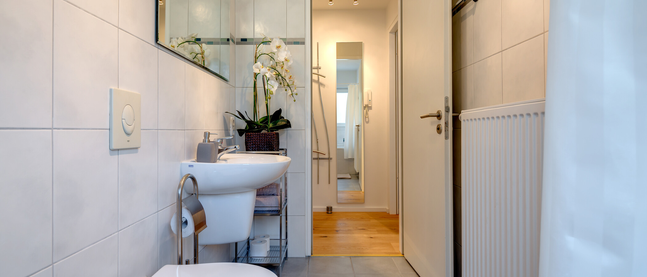 apartment München Neuhausen 03 bathroom 10160
