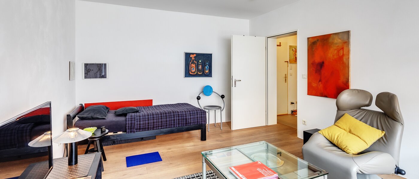 apartment München Schwabing-West (rund um den Hohenzollernplatz) 04 living area 10175