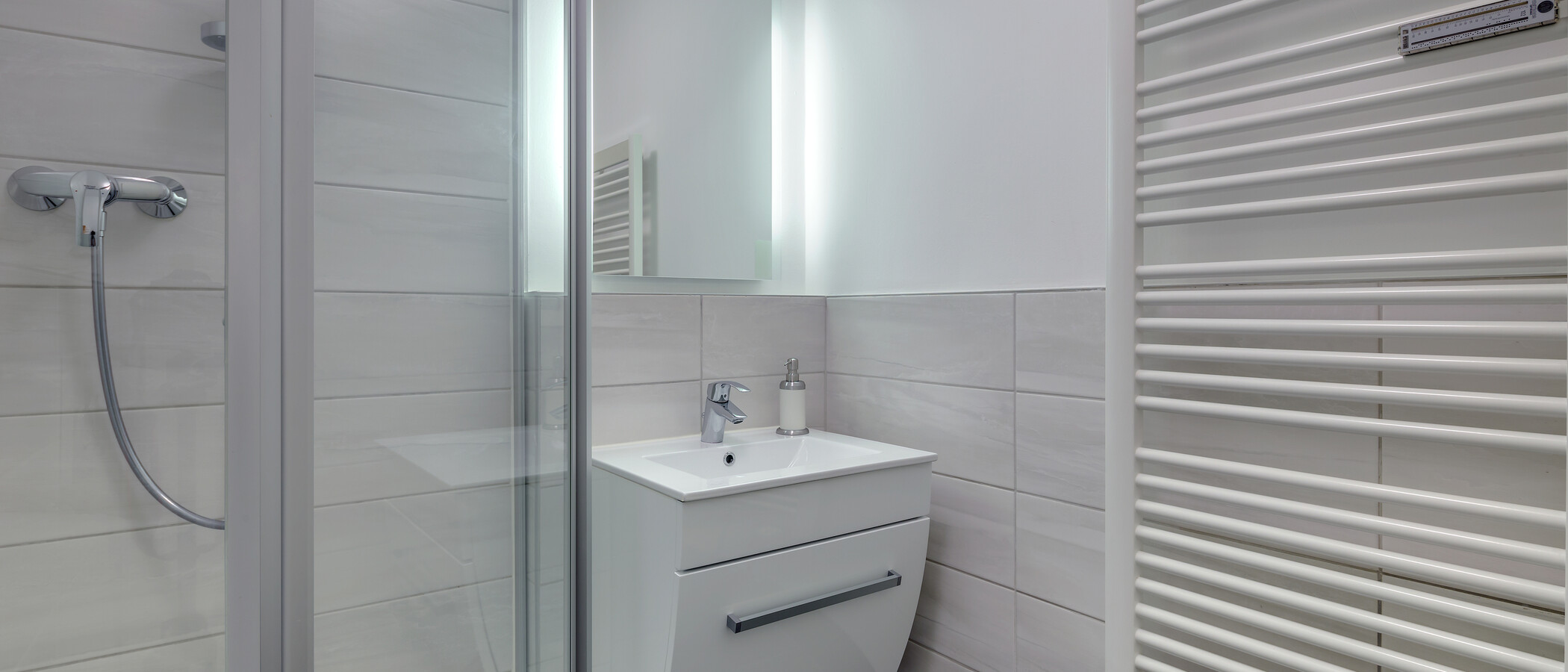 apartment München Schwabing-West 03 bathroom 10179