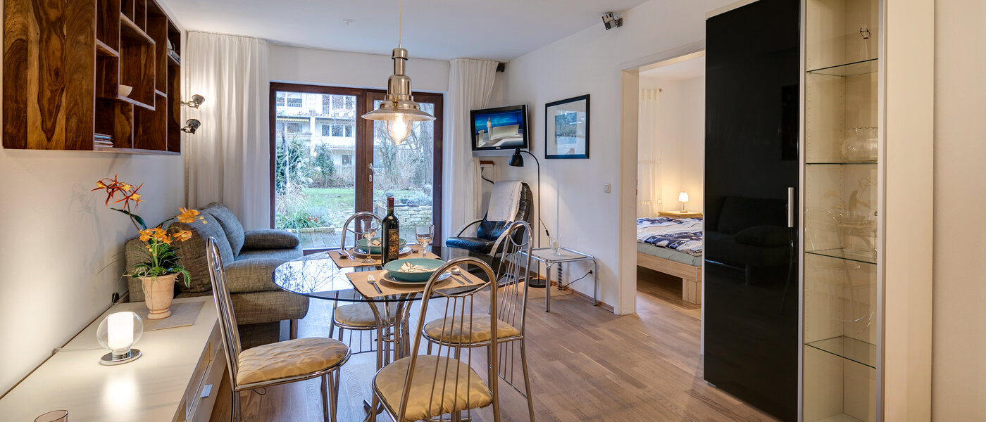 apartment München Nymphenburg-Gern 02 living room 10196