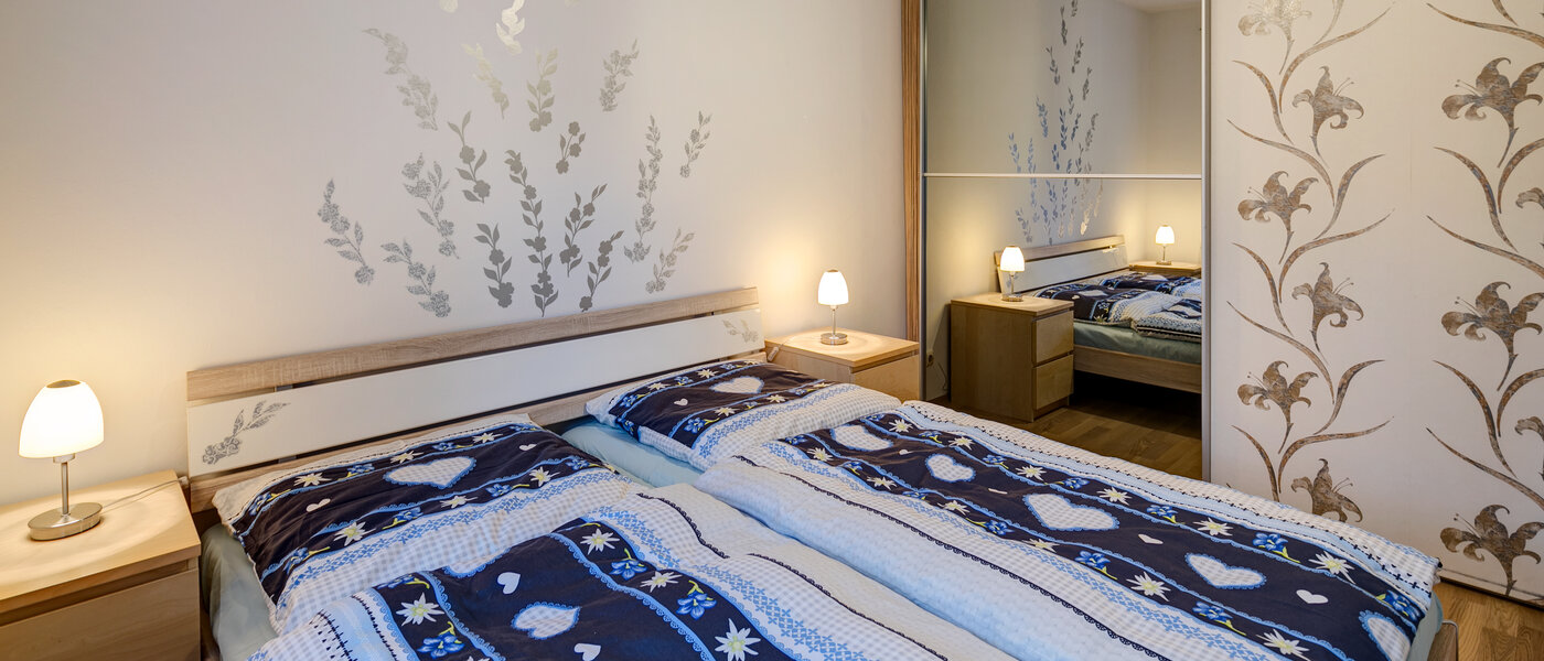 apartment München Nymphenburg-Gern 03 sleeping area 10196