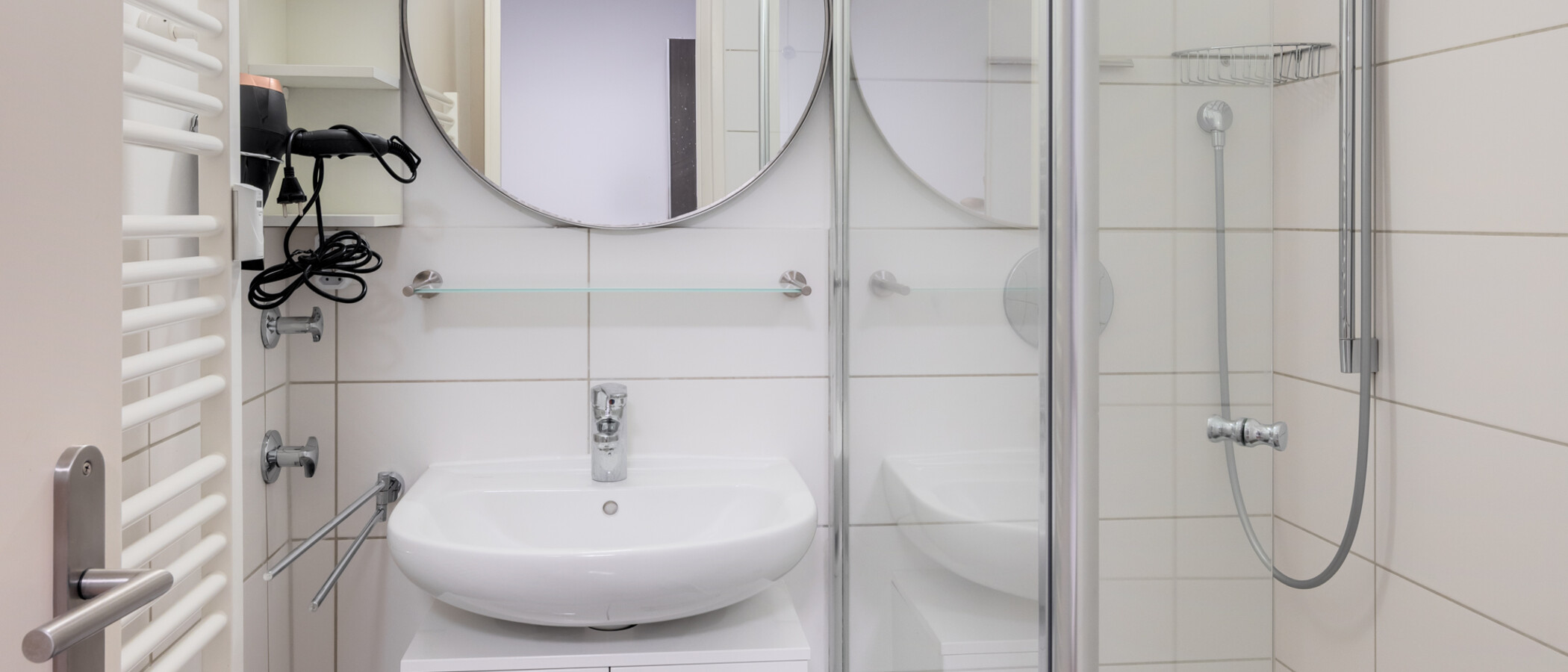 apartment München Schwabing-West (rund um den Hohenzollernplatz) 01 bathroom 10210