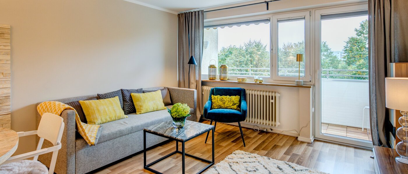 apartment München Englschalking 02 living room 10225