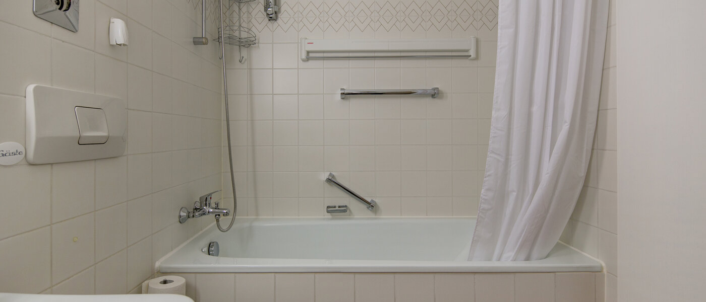 apartment München Untergiesing 01 bathroom 10228