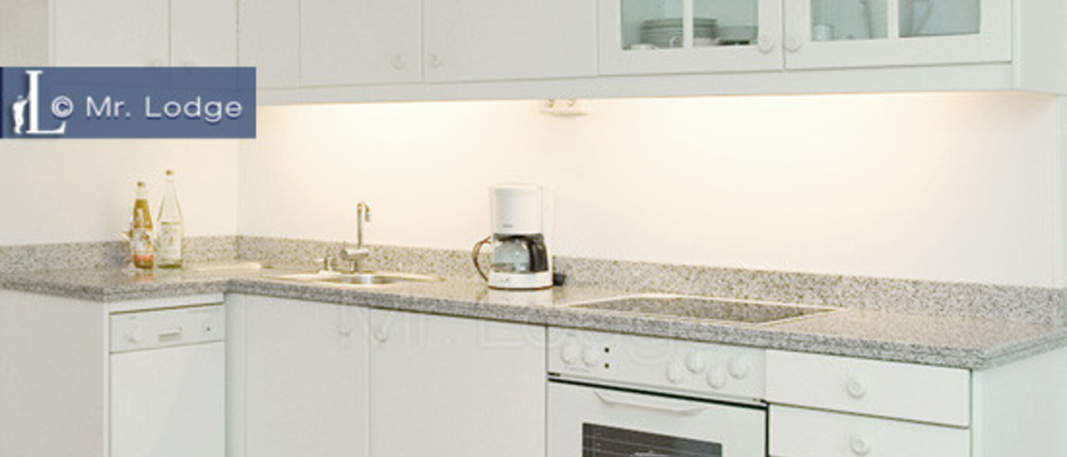 studio München Arabellapark 01 kitchen 1023