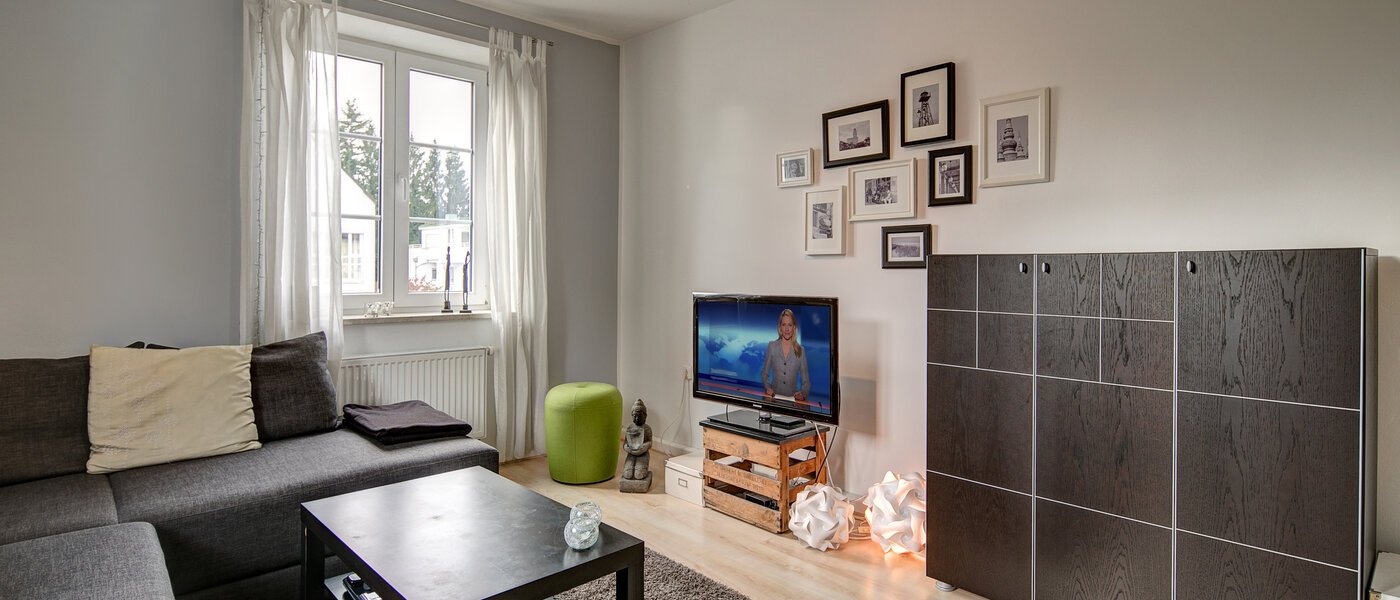 apartment München Nymphenburg 04 living room 10241