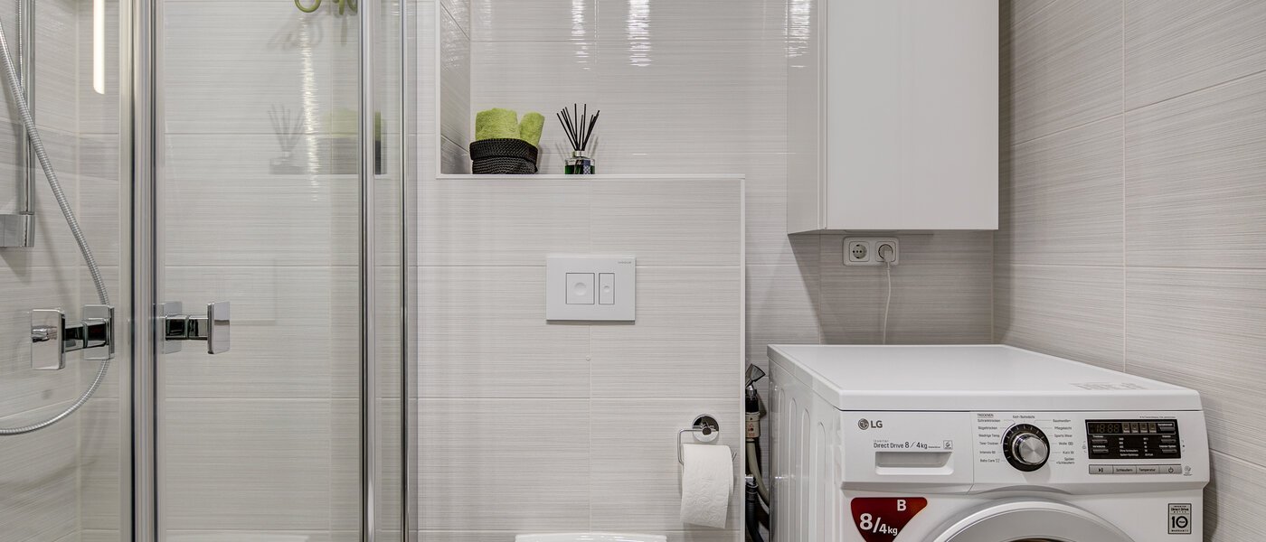 studio München Moosach 02 bathroom 10242