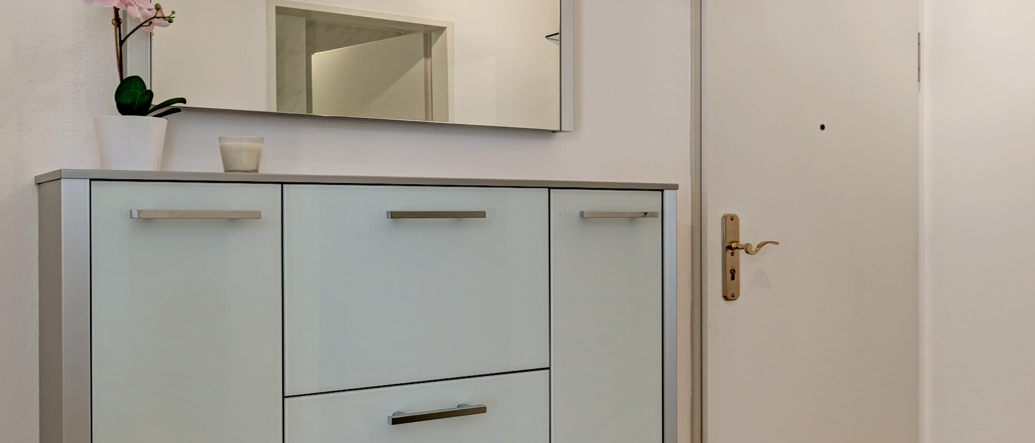 apartment Neubiberg 02 hall 10247