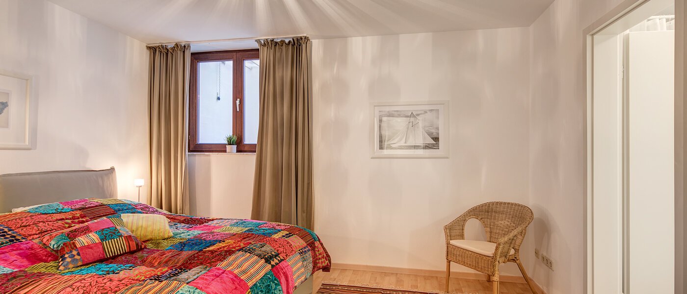 apartment München Harlaching 02 sleeping area 10257