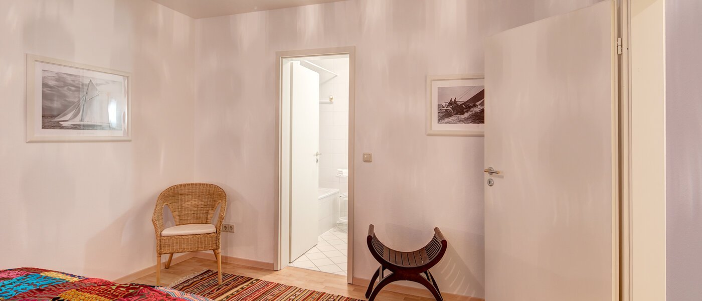 apartment München Harlaching 03 sleeping area 10257