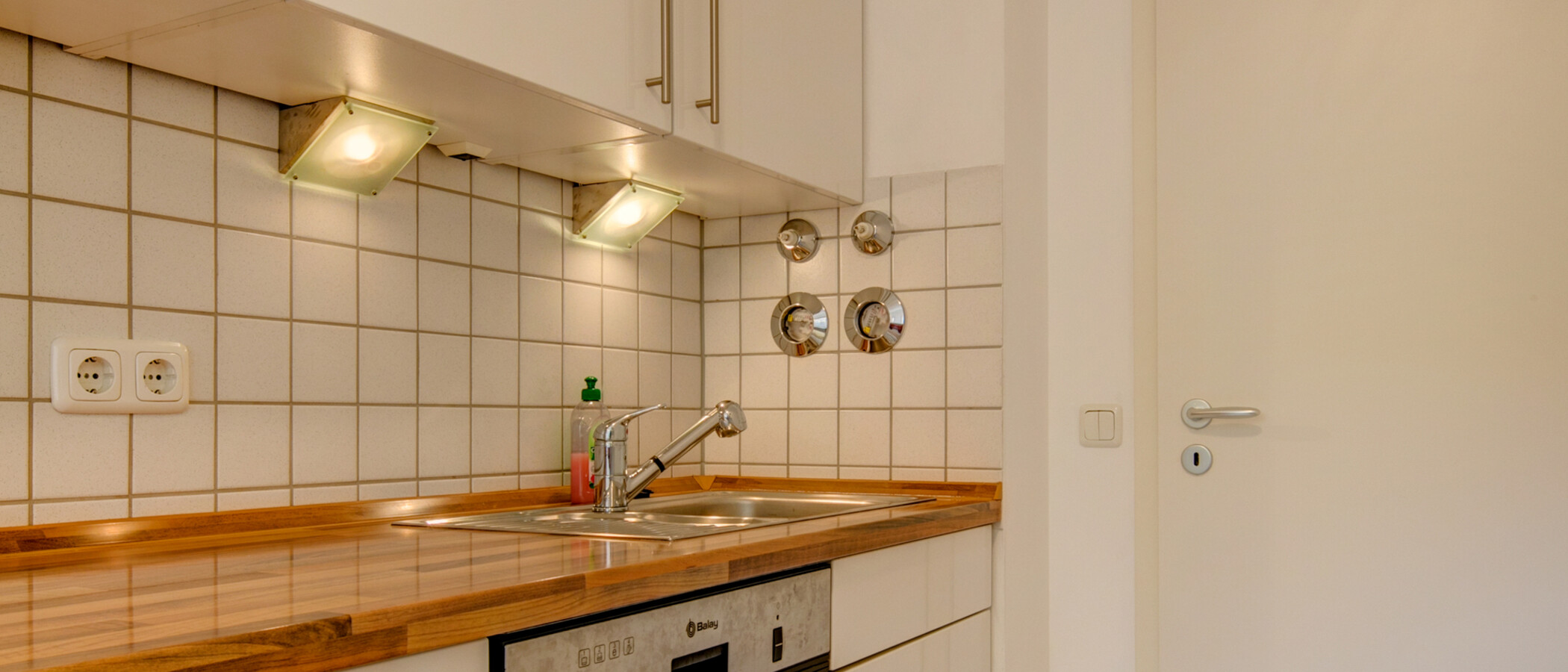apartment München Parkstadt Schwabing 03 kitchen 10278