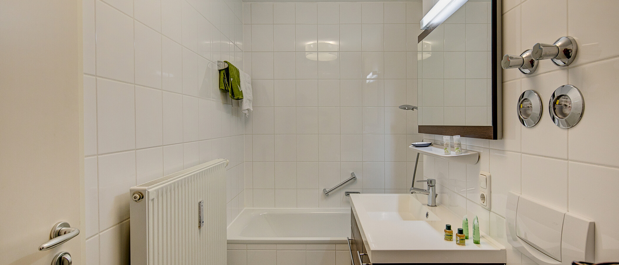 apartment München Parkstadt Schwabing 01 bathroom 10278