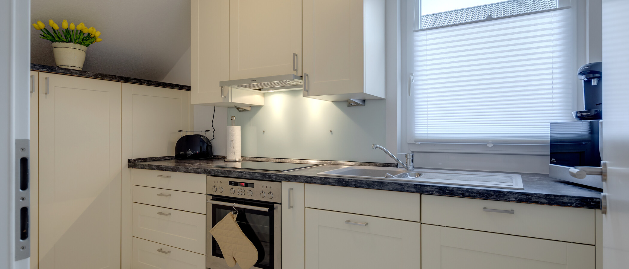 attic apartment München Trudering 01 kitchen 10283