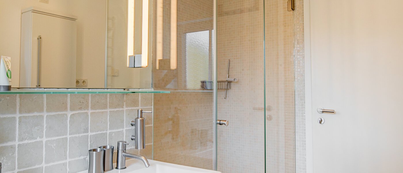 apartment München Obermenzing 03 bathroom 10294