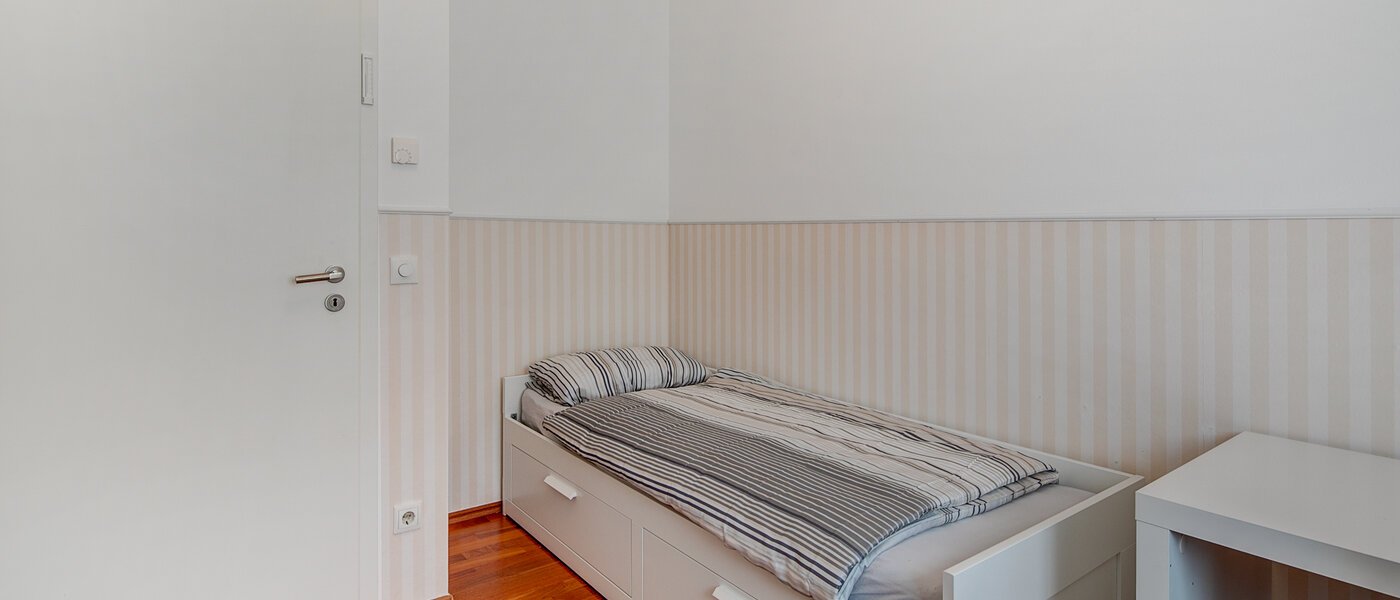 apartment München Obermenzing 02 2. sleeping area 10294