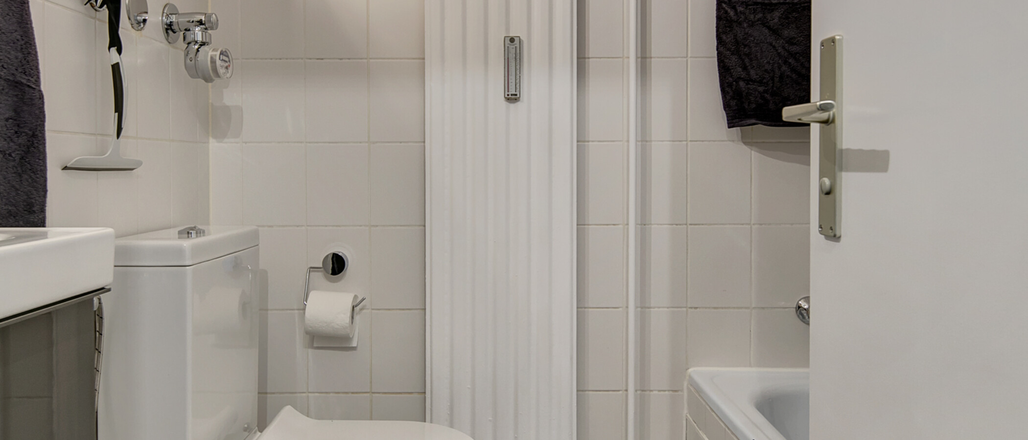 apartment München Obermenzing 01 bathroom 10312