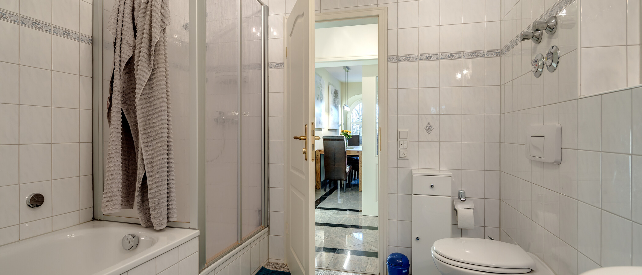 apartment München Fasangarten 02 bathroom 10314
