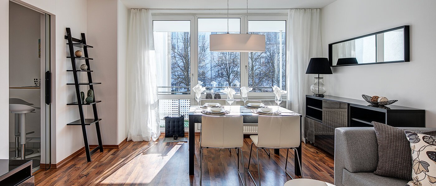 apartment München Oberföhring 02 living room 10330