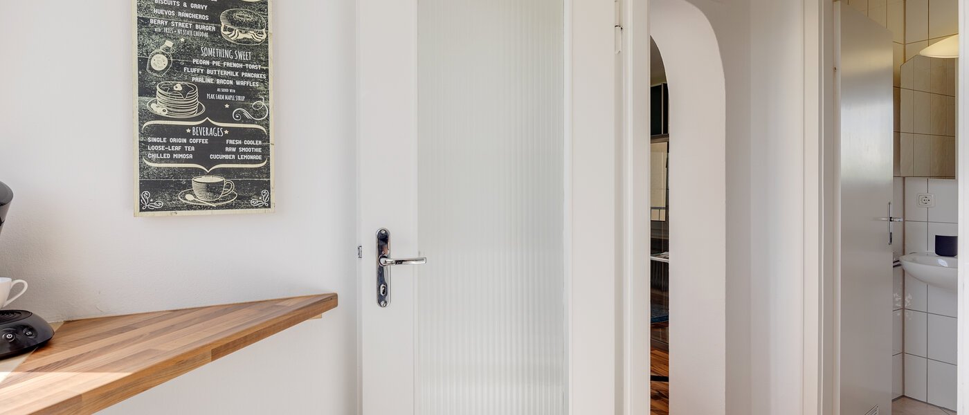 apartment München Oberföhring 04 kitchen 10336