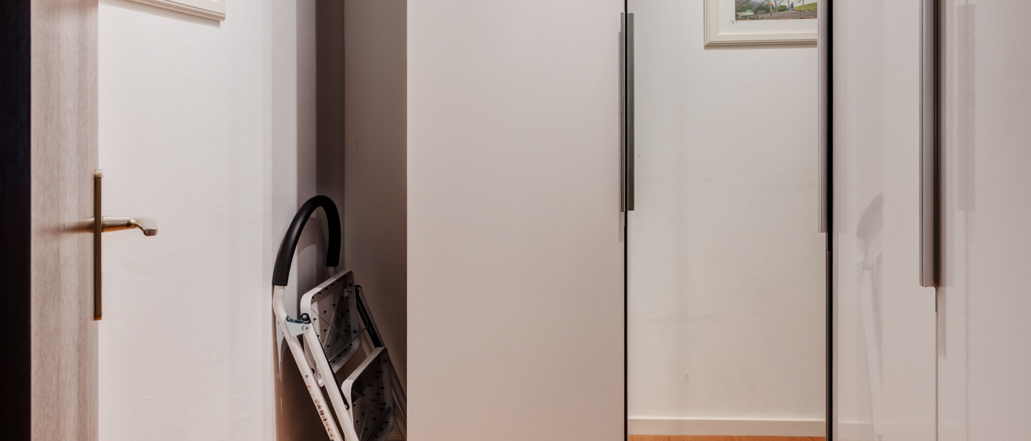 apartment München Maxvorstadt - Universitätsviertel 01 Walk-in closet 10343