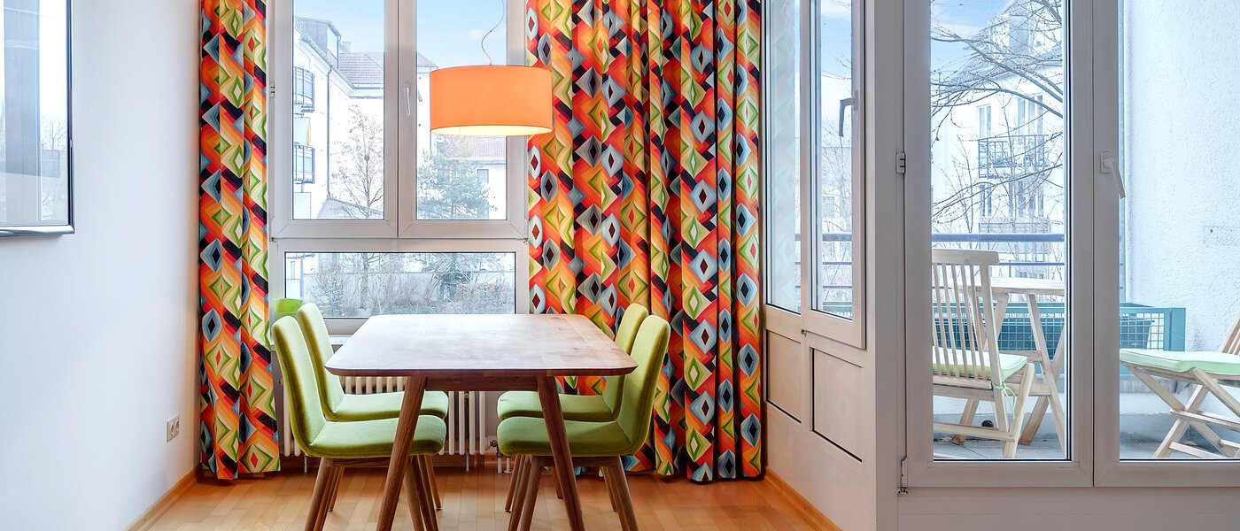 apartment München Haidhausen 03 living room 10345