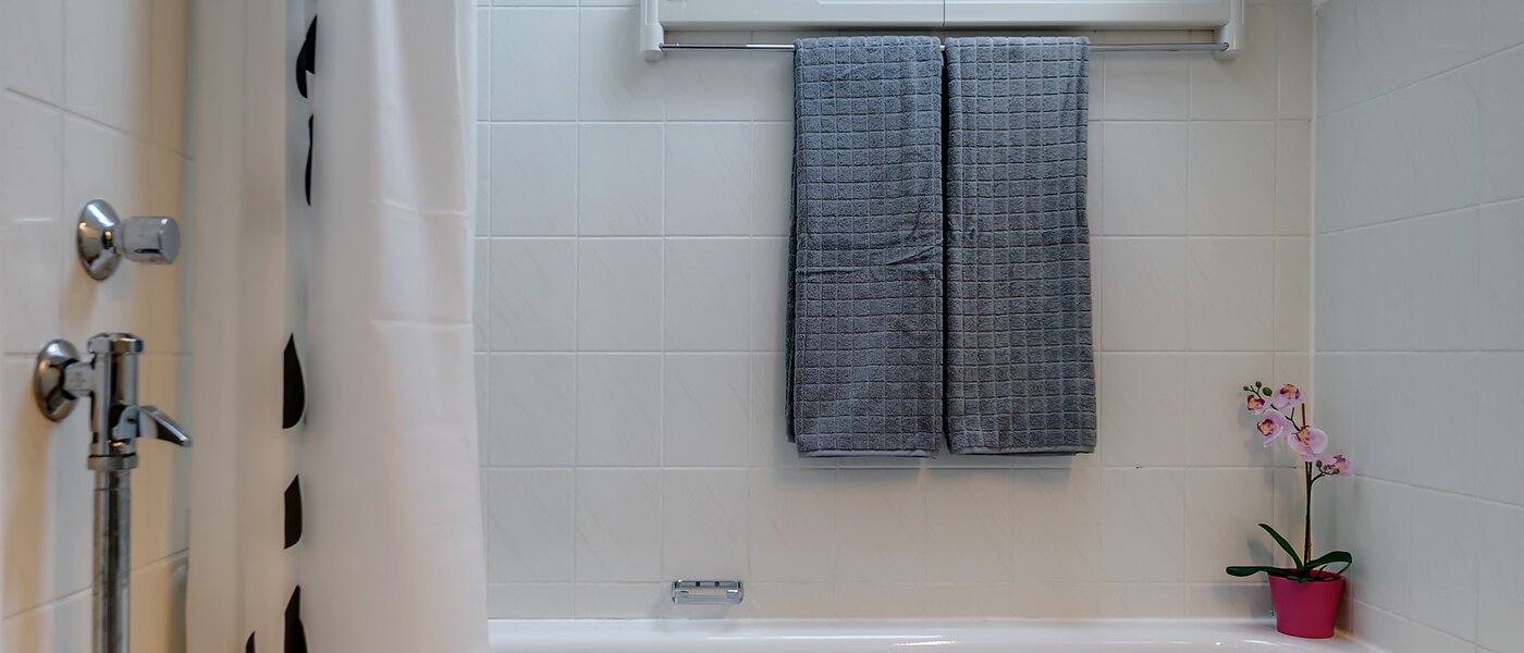 attic apartment München Maxvorstadt - Rund um den Josephplatz 02 bathroom 10347