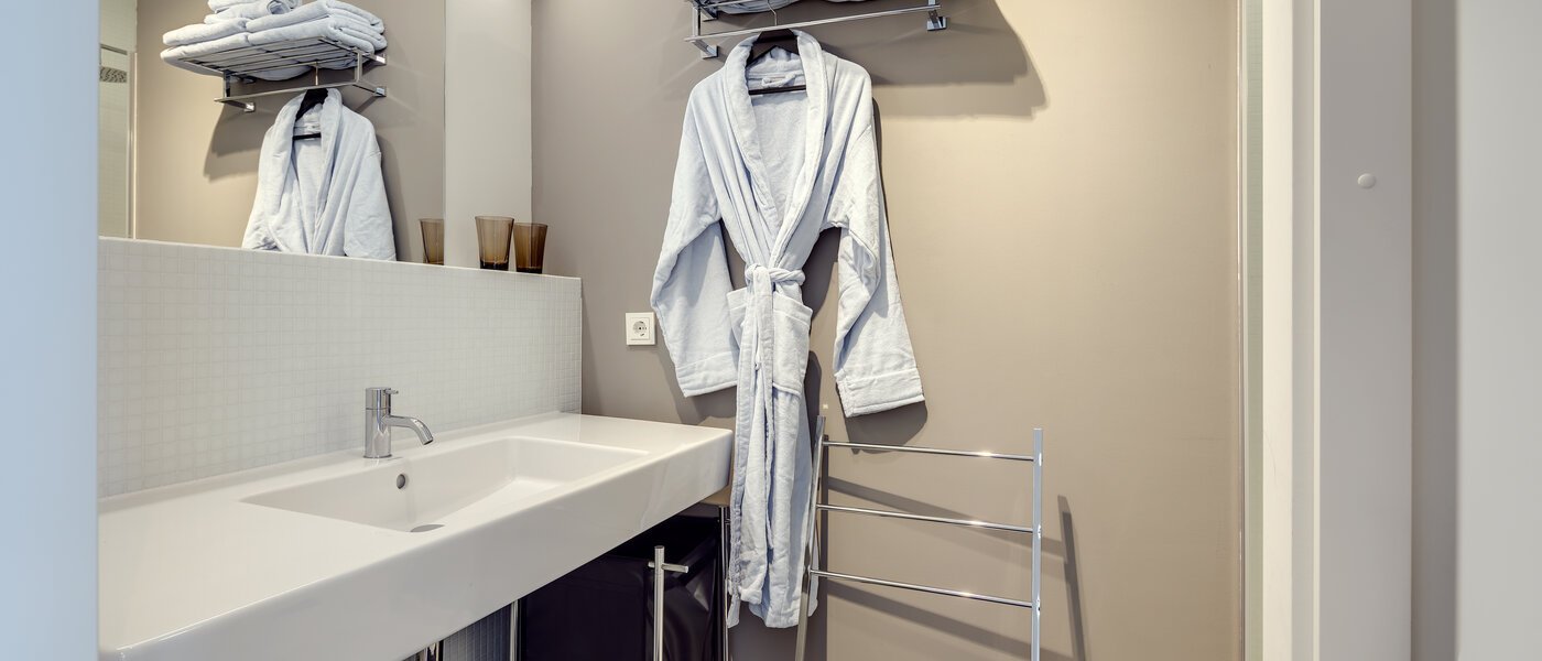 Loft München Nymphenburg 01 bathroom 10348