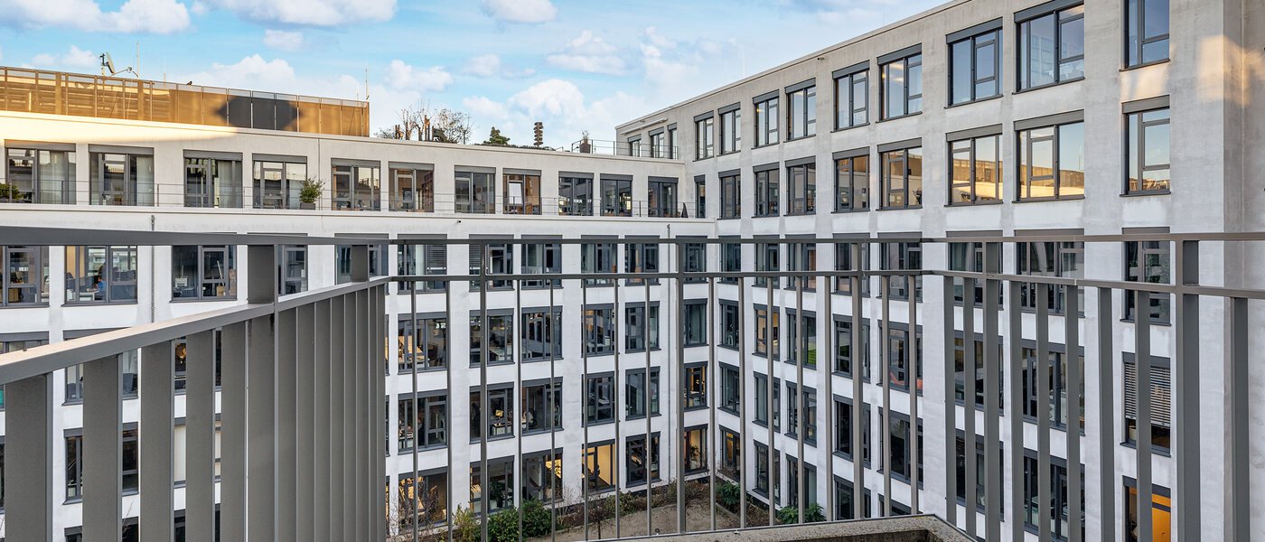 apartment München Maxvorstadt - Westen 02 balcony 10358