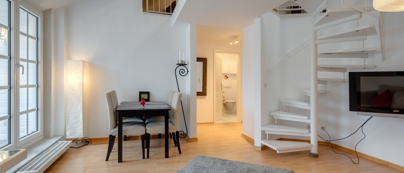 gallery apartment  München Fasangarten 05 living room 10367