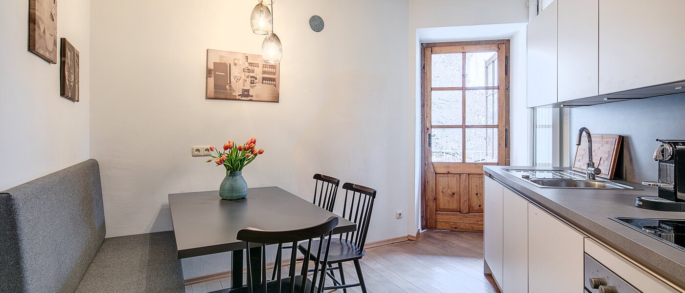 apartment München Lehel 01 kitchen 10369