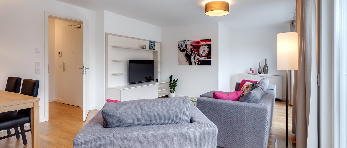 apartment München Am Hart 04 living room 10406