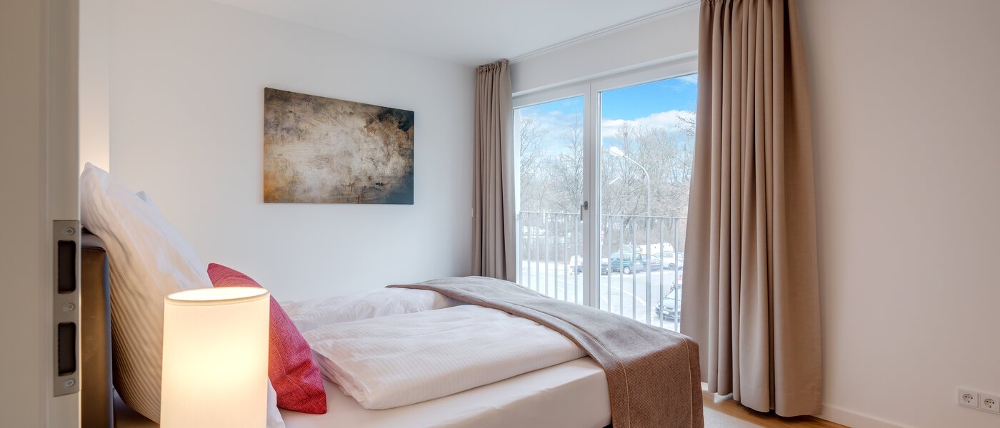 apartment München Am Hart 02 sleeping area 10406