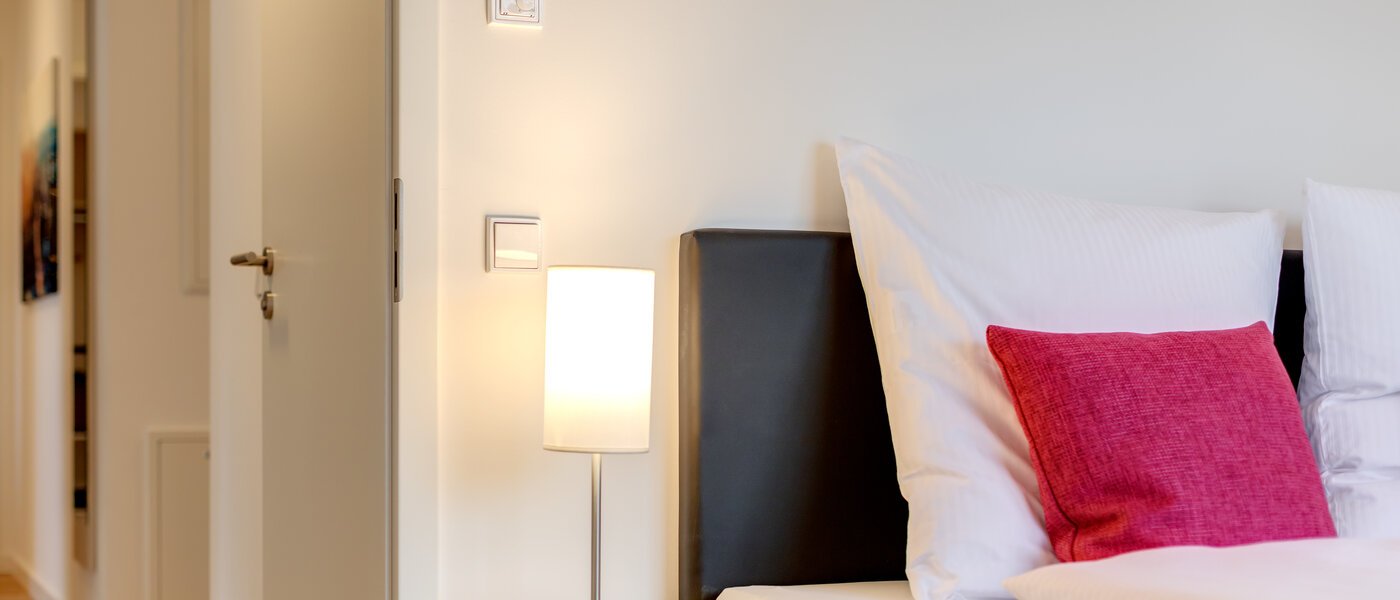 apartment München Am Hart 03 sleeping area 10406