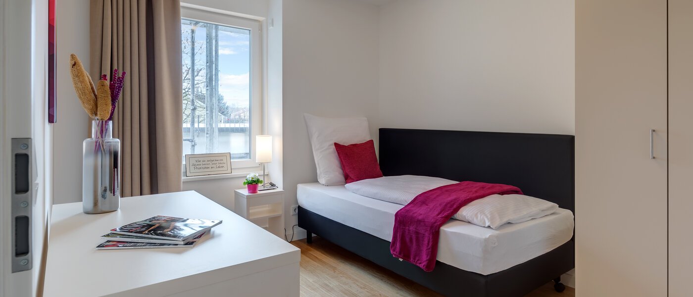 apartment München Am Hart 01 2. sleeping area 10406