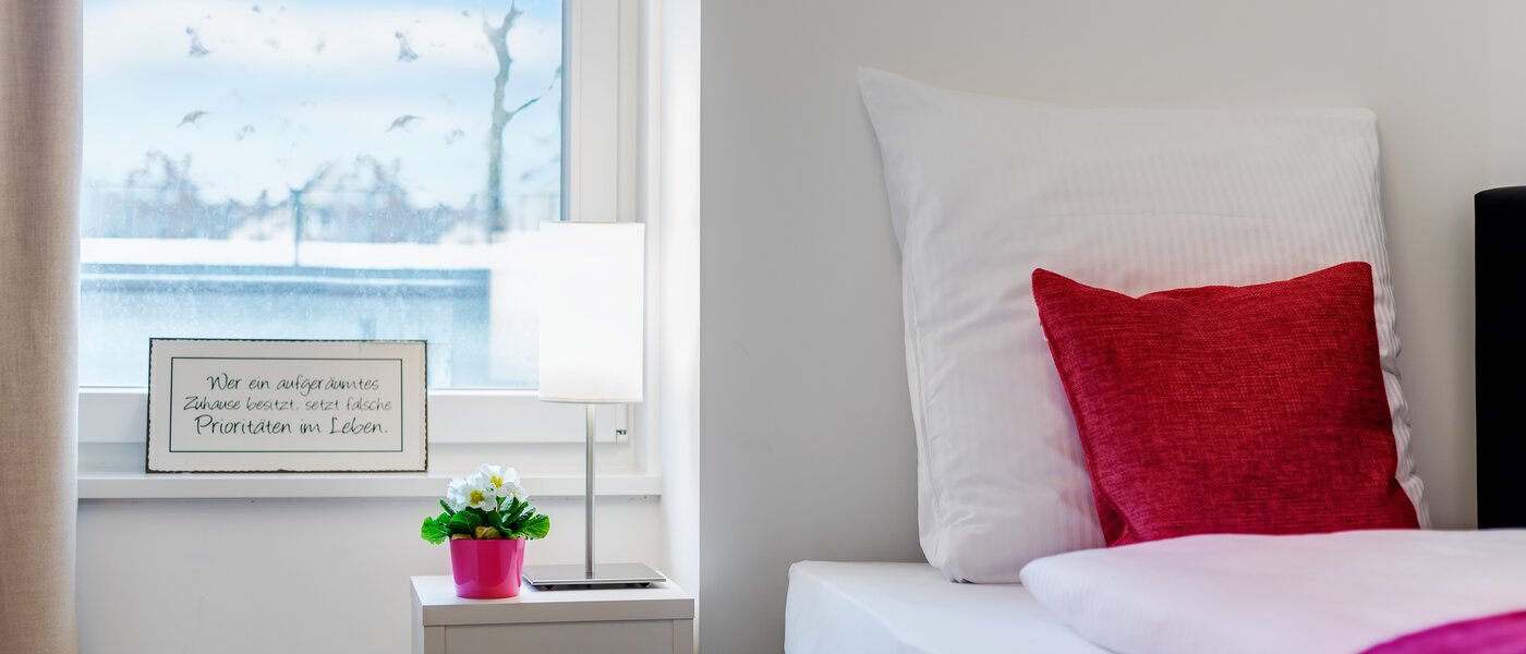 apartment München Am Hart 02 2. sleeping area 10406